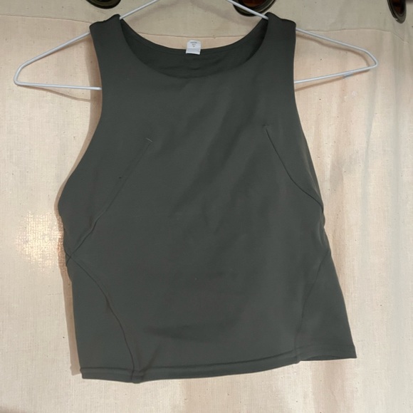 Invigorate Tank - Picture 4 of 6